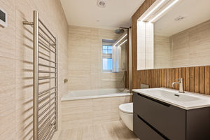 Photo 10- click for photo gallery